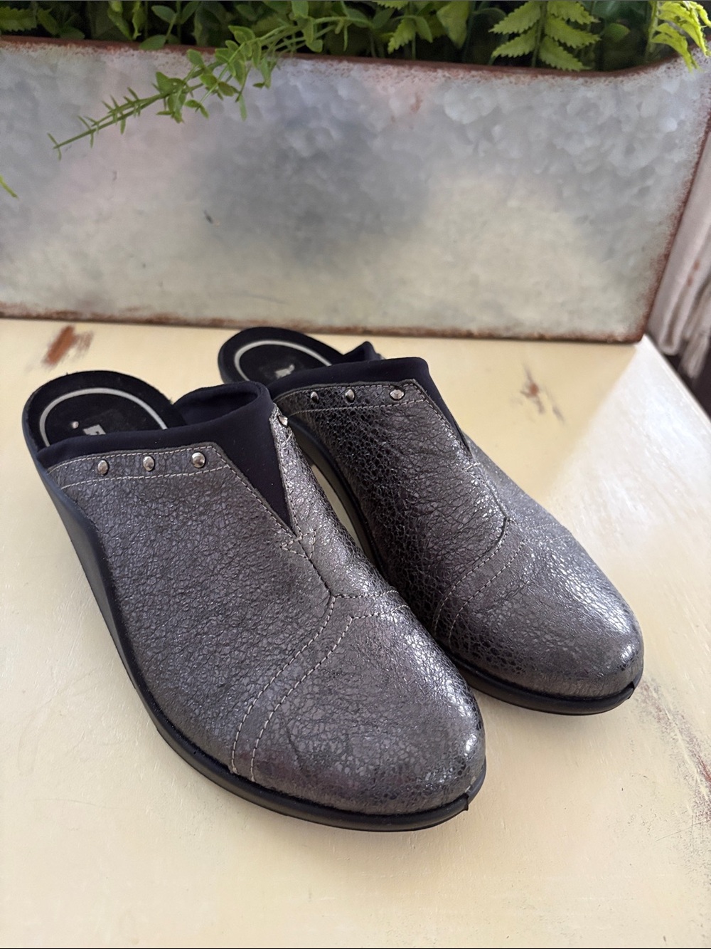 Romika Metallic Gray black Slip On Clog Mules comfort shoes Womens Size 9.5